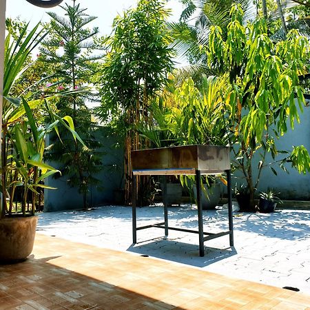 Jeju Villa Unawatuna Buitenkant foto