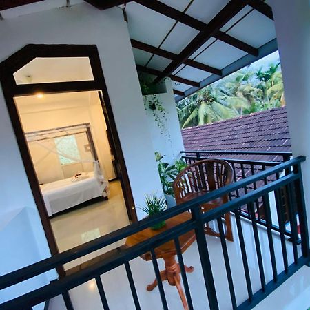 Jeju Villa Unawatuna Buitenkant foto